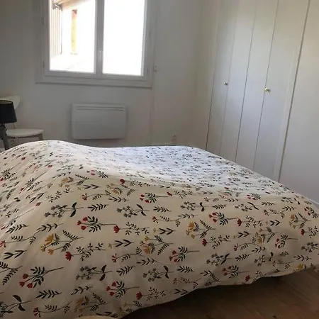 Maison Independante Avec Jardin *